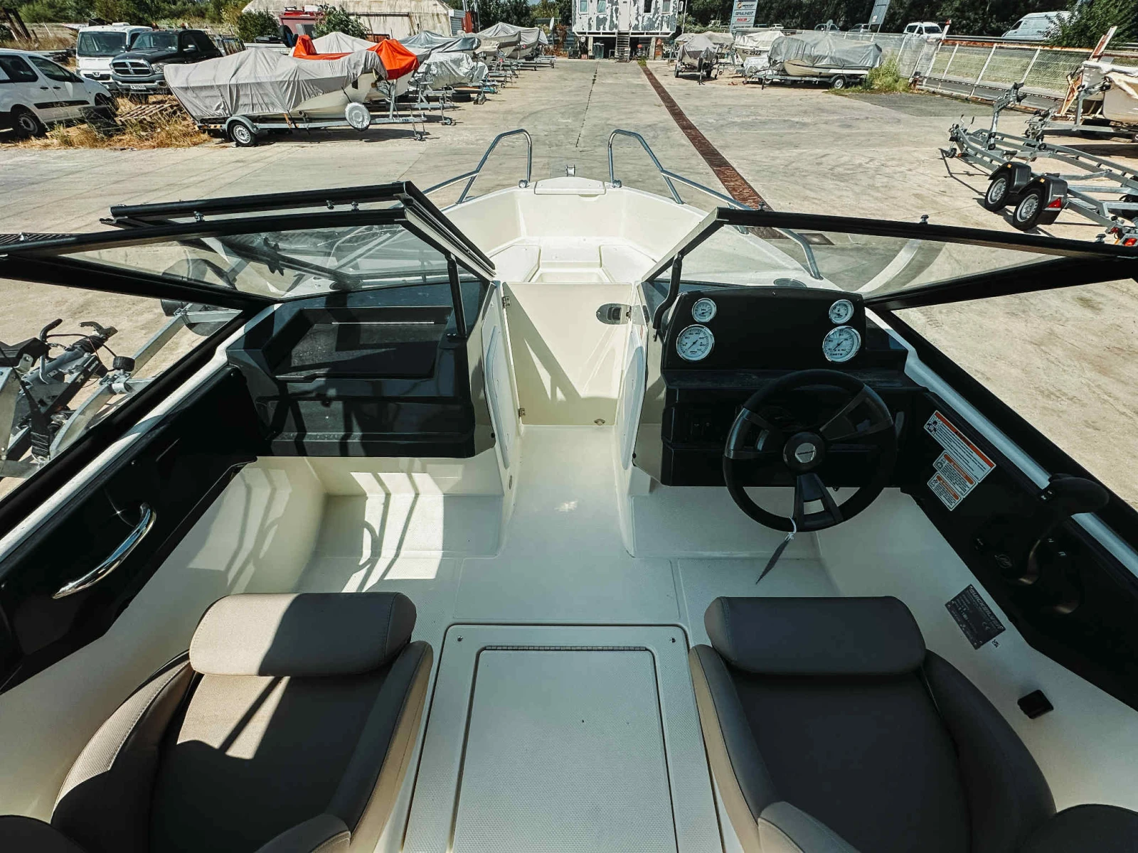  Quicksilver 555 Bowrider | Mobile.bg   14