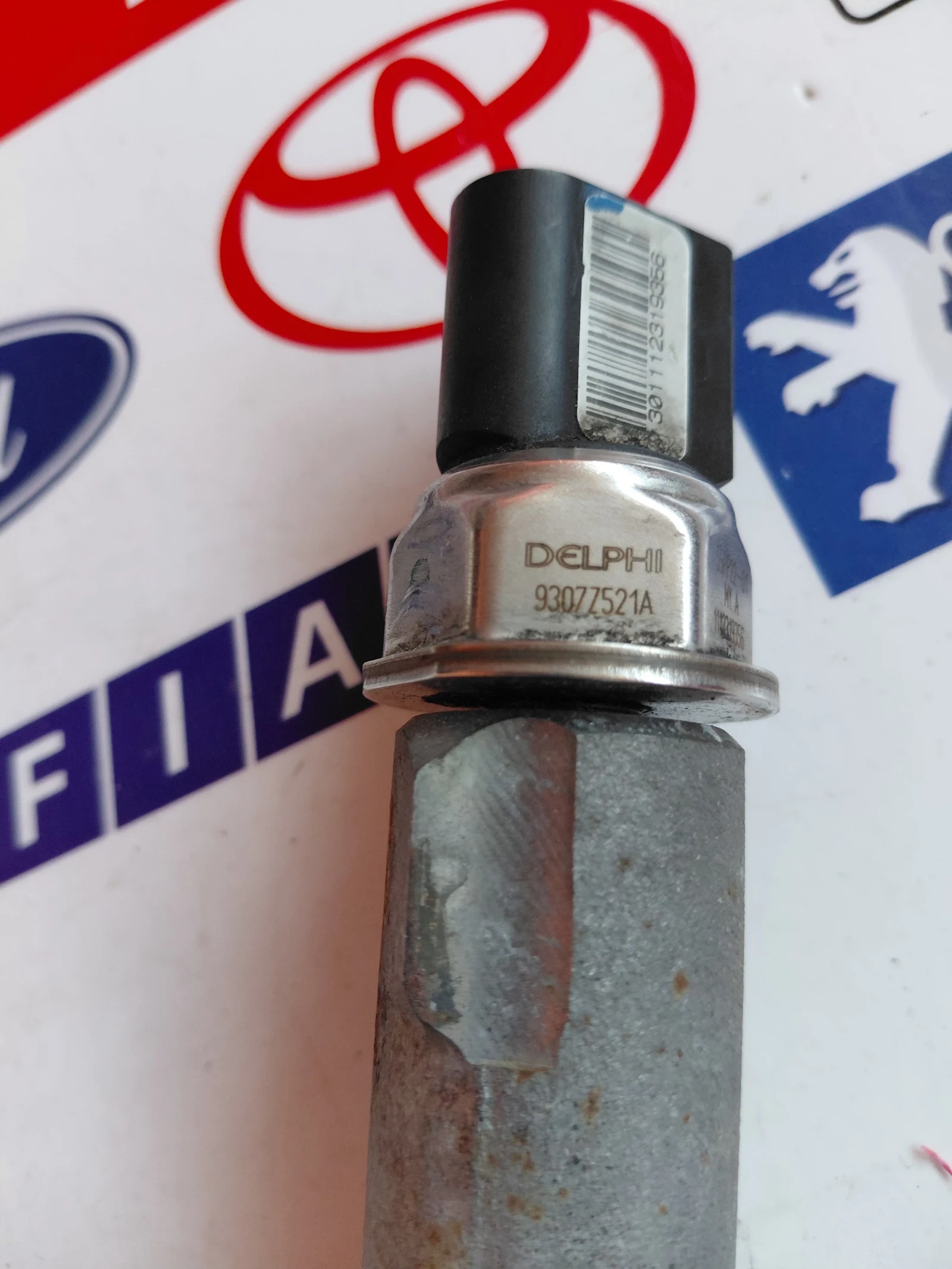 A6510700595 Горивна рейка за Mercedes-Benz C-Class W204 2.2 CDI  Delphi  28280808  93077521A, снимка 4 - Части - 54618857
