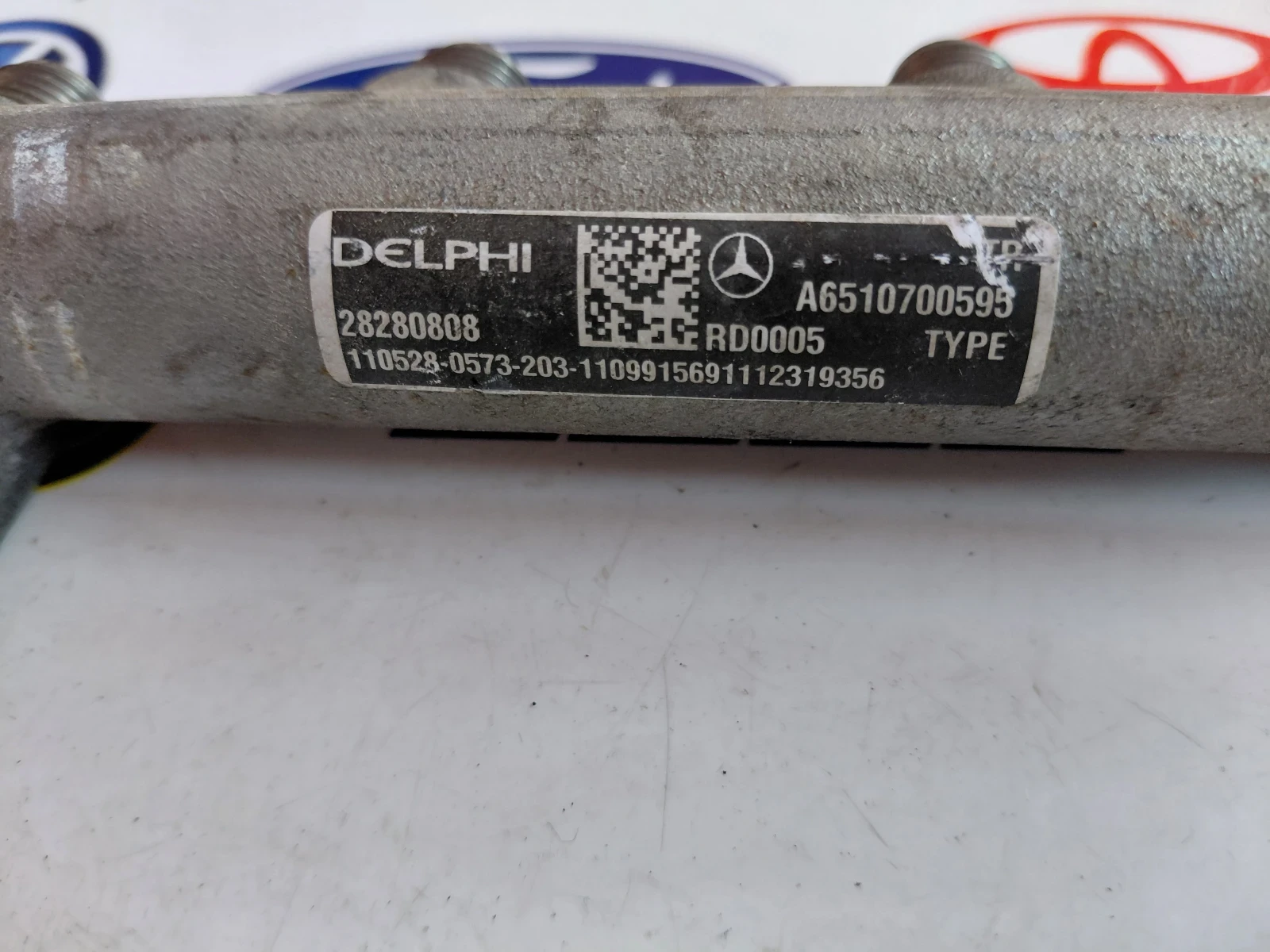 A6510700595 Горивна рейка за Mercedes-Benz C-Class W204 2.2 CDI  Delphi  28280808  93077521A, снимка 2 - Части - 54618857