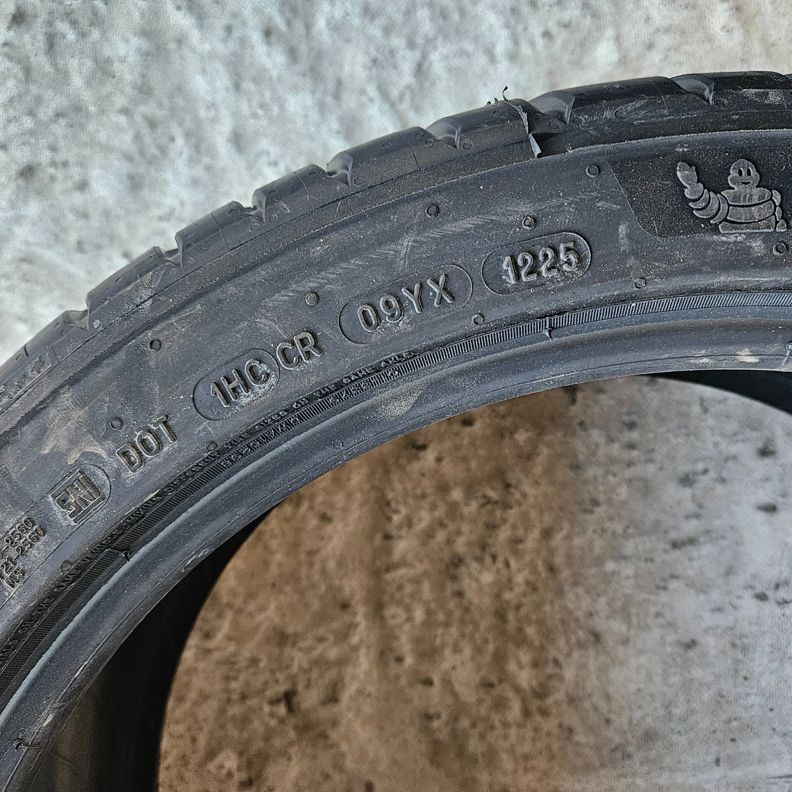 ���� 225/40R18 | Mobile.bg � ����������� 11
