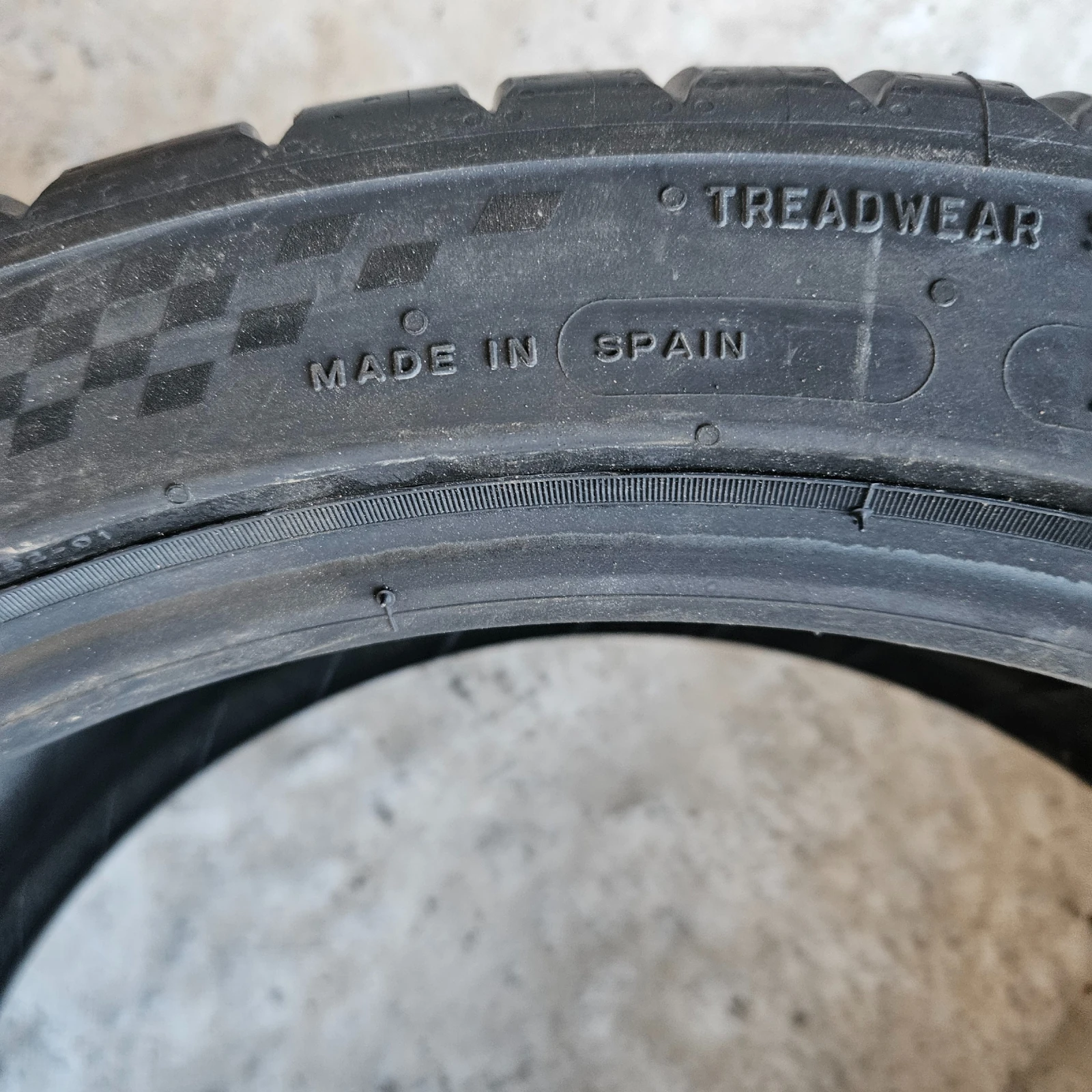 ���� 225/40R18 | Mobile.bg � ����������� 10