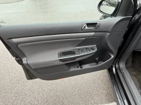 VW Golf Обслужен много запазен А/С Топ , снимка 11