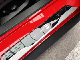 Chevrolet Corvette C8 6.2L V8/STINGRAY/CONVERTIBLE/BOSE/LED/CAMERA/  | Mobile.bg    17