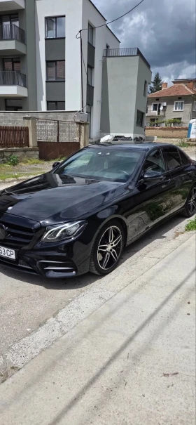������ Mercedes-Benz E 350