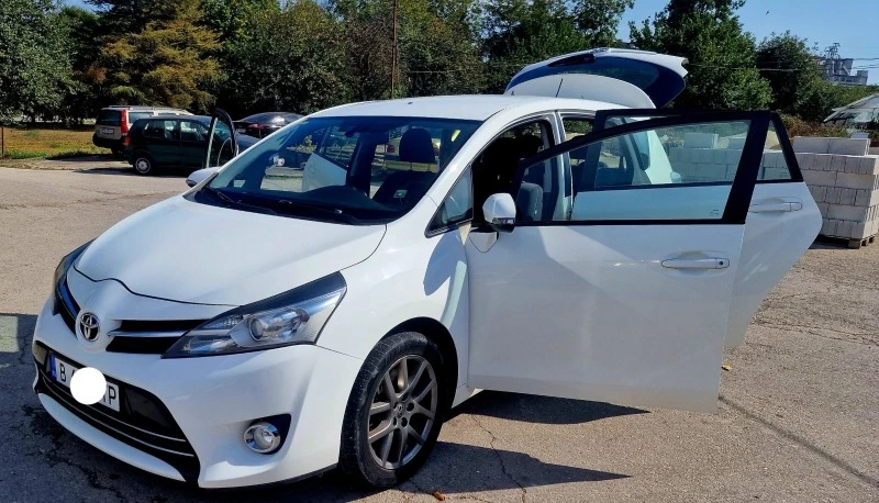 Toyota Verso, снимка 1 - Автомобили и джипове - 46992764