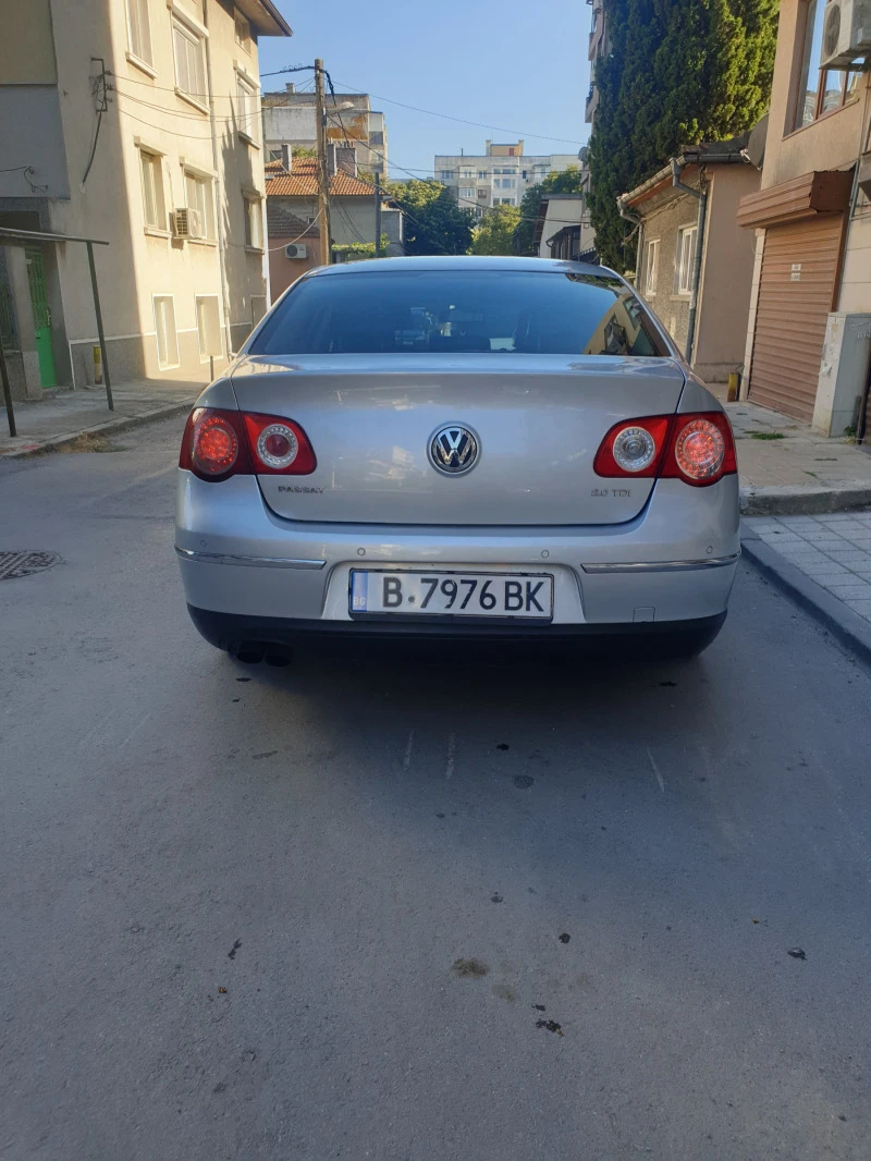 VW Passat, снимка 14 - Автомобили и джипове - 46495030