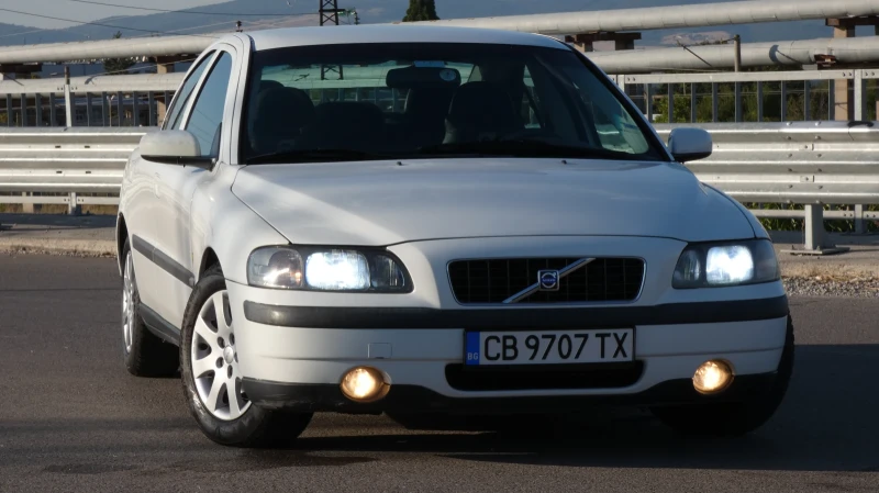 Volvo S60, снимка 1 - Автомобили и джипове - 46930550