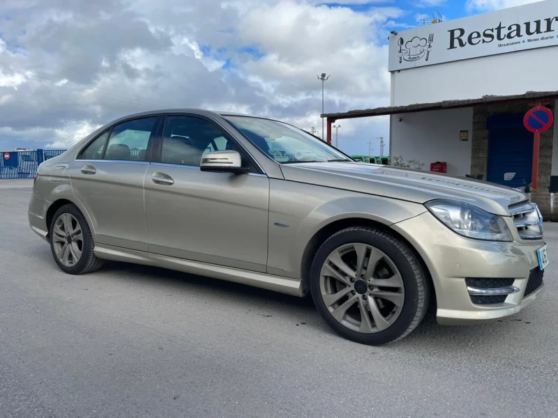 Mercedes-Benz C 220 AMG pack Ръчни 6 ск NAVI от Испания, снимка 2 - Автомобили и джипове - 47001537