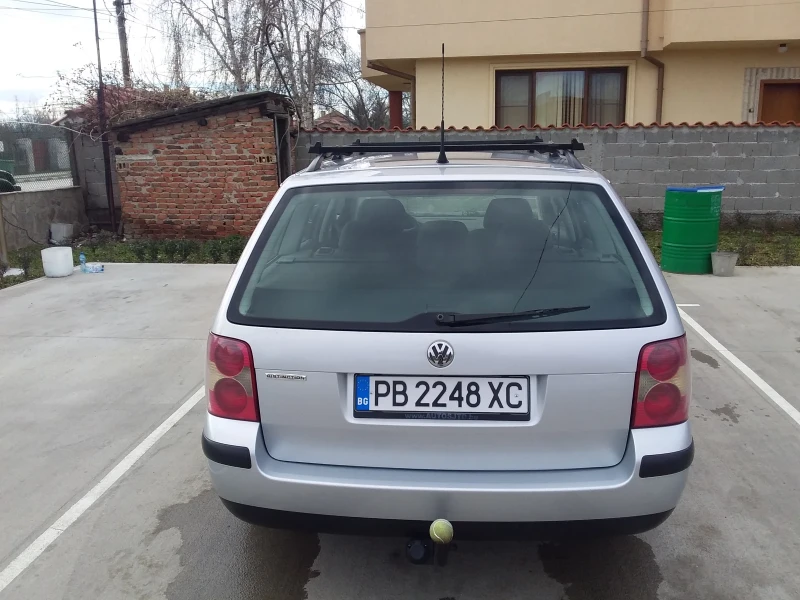 VW Passat, снимка 10 - Автомобили и джипове - 48560242