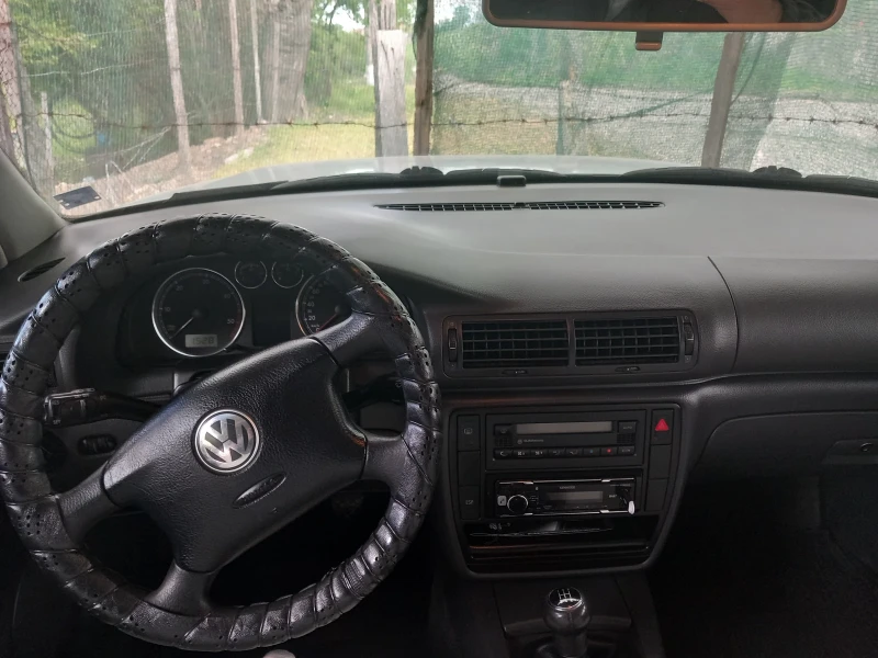 VW Passat, снимка 12 - Автомобили и джипове - 48560242