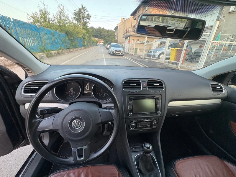 VW Golf 1.6 TDI , снимка 6 - Автомобили и джипове - 52592746