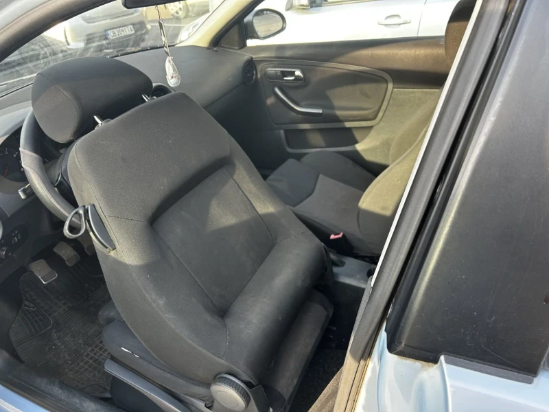 Seat Ibiza 1.4 , снимка 12 - Автомобили и джипове - 52855255