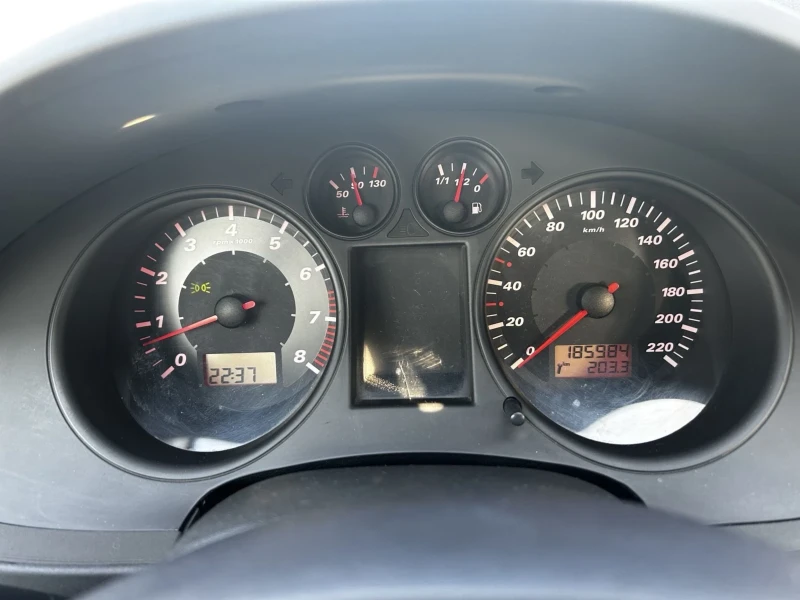 Seat Ibiza 1.4 , снимка 9 - Автомобили и джипове - 52855255