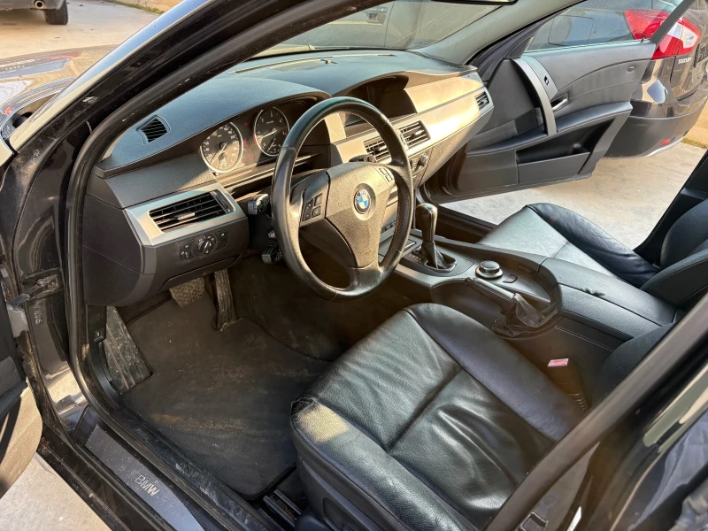 BMW 525 3.0D M Pack* Автоматик* Навигация* Подгрев* Люк* , снимка 9 - Автомобили и джипове - 52866272