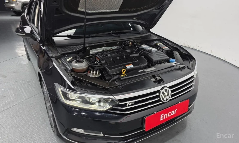 VW Passat, снимка 6 - Автомобили и джипове - 52962107