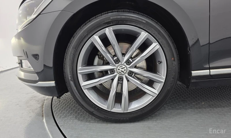 VW Passat, снимка 5 - Автомобили и джипове - 52962107