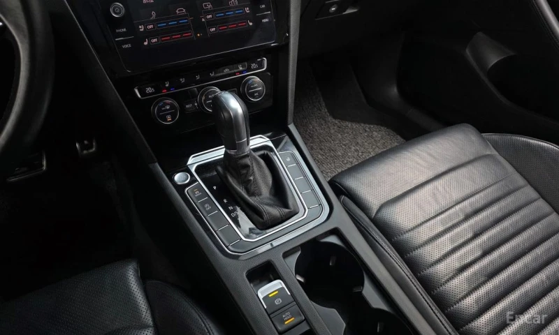 VW Passat, снимка 9 - Автомобили и джипове - 52962107