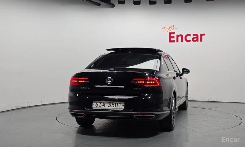 VW Passat, снимка 4 - Автомобили и джипове - 52962107