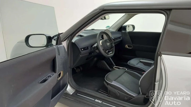 Mini Cooper SE Automatic Classic Trim, снимка 5 - Автомобили и джипове - 53073680