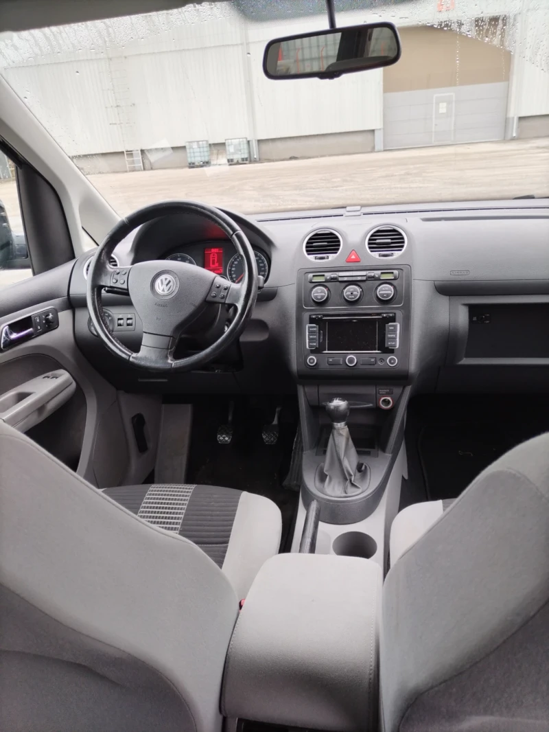 VW Caddy, снимка 7 - Автомобили и джипове - 53234963