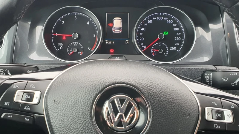 VW Golf 7 1.6TDI 115к.с.DSG7, снимка 13 - Автомобили и джипове - 53241529