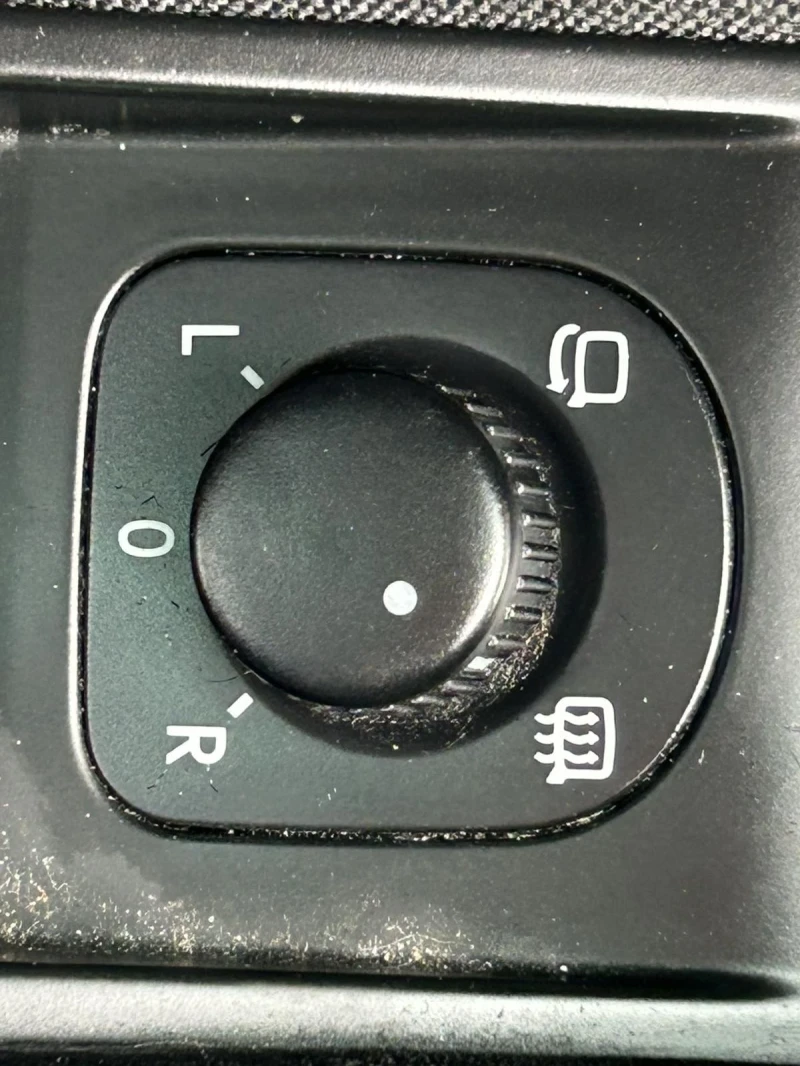 VW Passat 2.0DSG Distronic, снимка 12 - Автомобили и джипове - 53394290