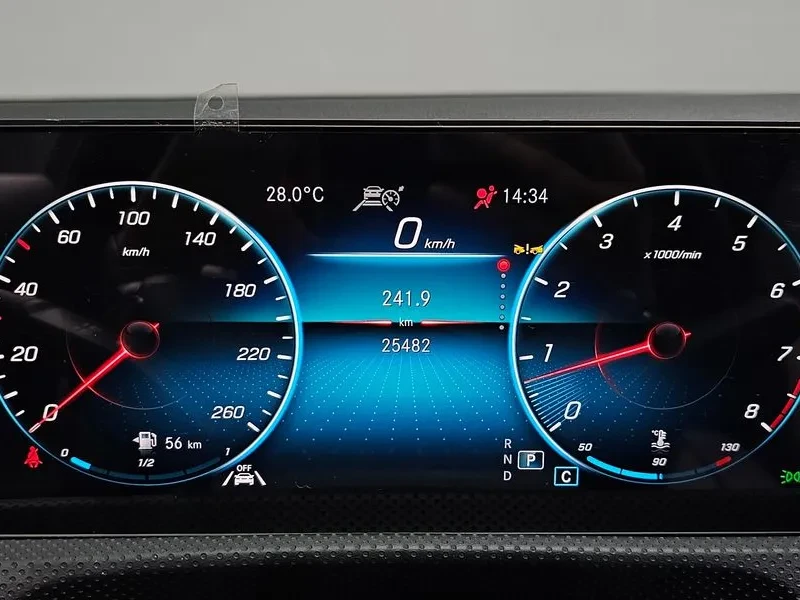 Mercedes-Benz CLA 250 4MATIC - САМО 30% АВАНС, снимка 16 - Автомобили и джипове - 56021472