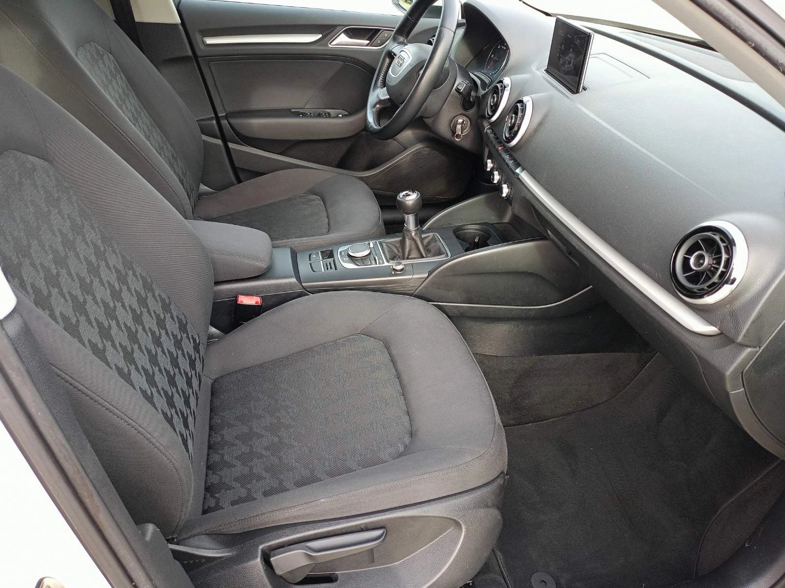 Audi A3 1.6 TDI | Mobile.bg — изображение 11