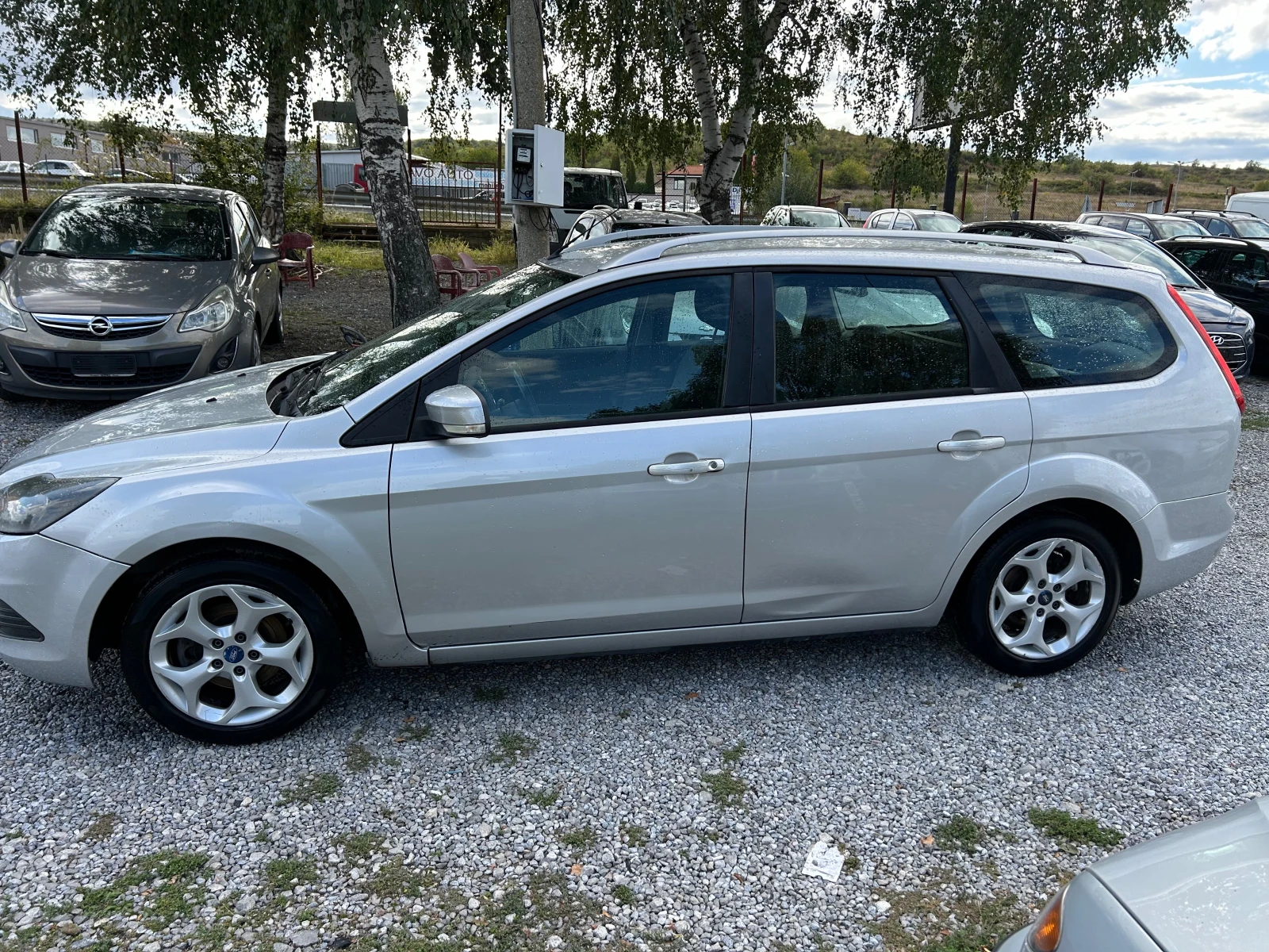 Ford Focus 1.6-90к. - изображение 6