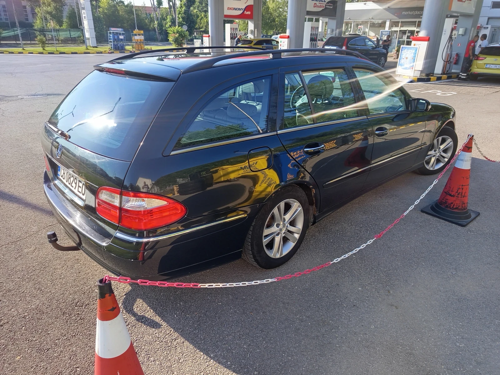 Mercedes-Benz E 270  - изображение 3