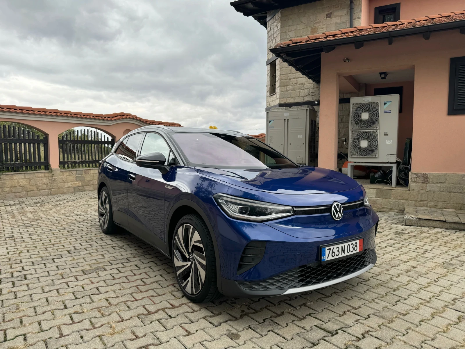 VW ID.4 1st/PRO/82kwh/Pano/Memory/Full/89km - изображение 3