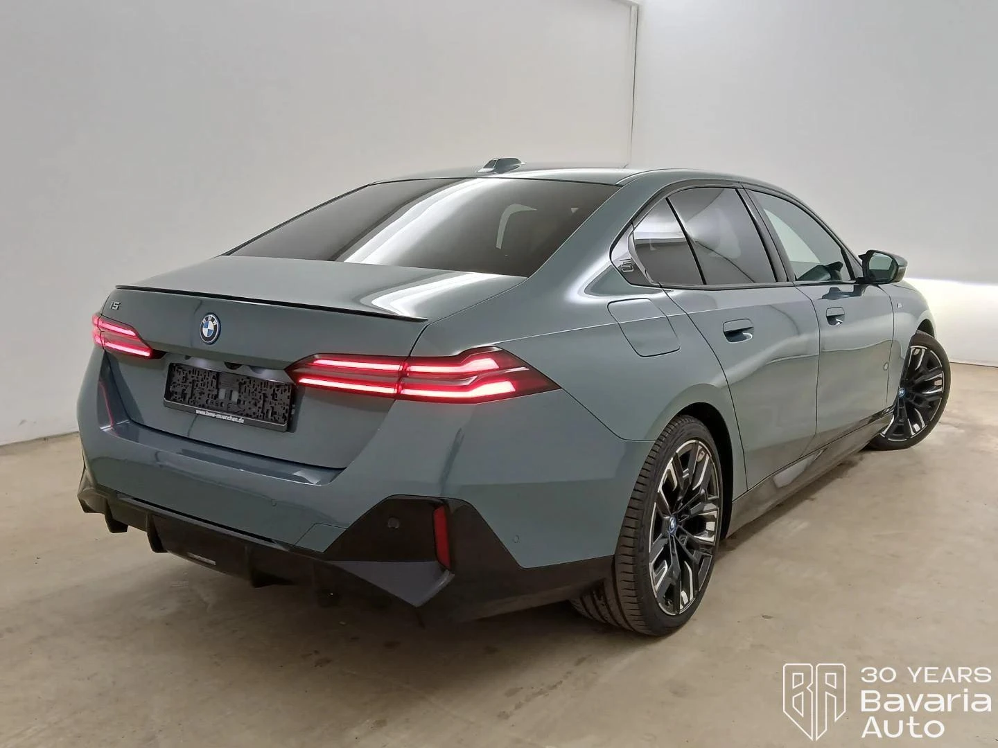 BMW i5 M60 xDrive Automatic | Mobile.bg   3