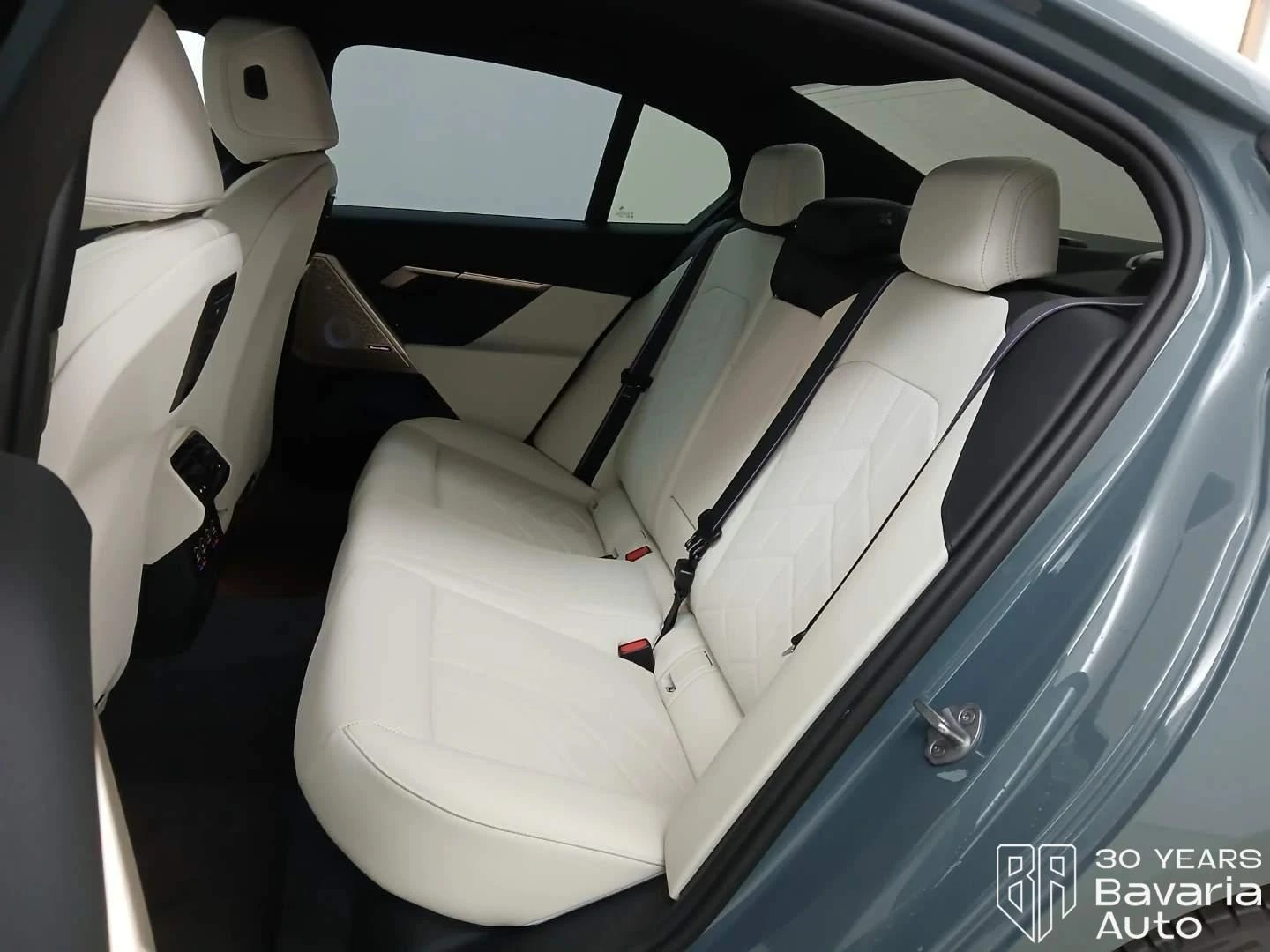 BMW i5 M60 xDrive Automatic | Mobile.bg   8