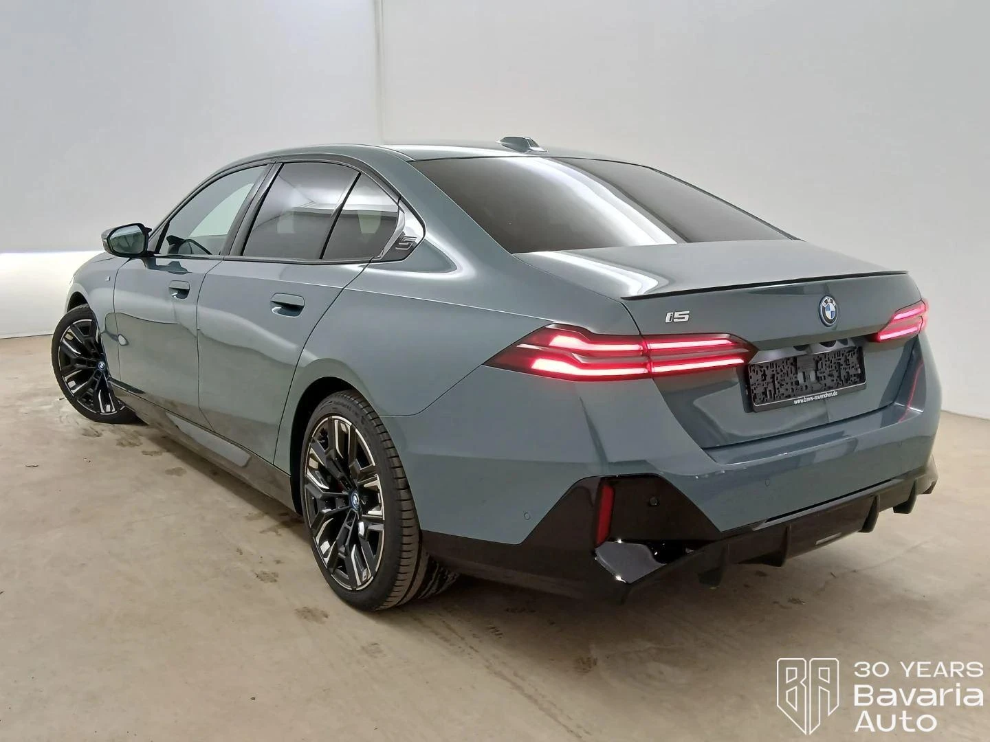 BMW i5 M60 xDrive Automatic | Mobile.bg   2