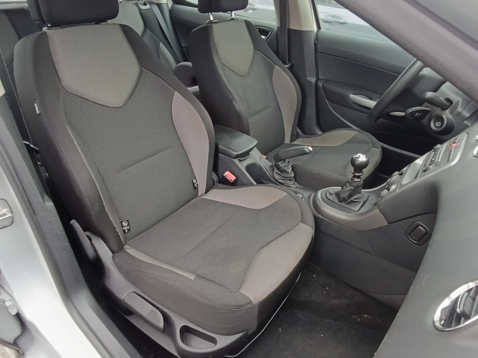 Peugeot 308 2.0HDI - изображение 8