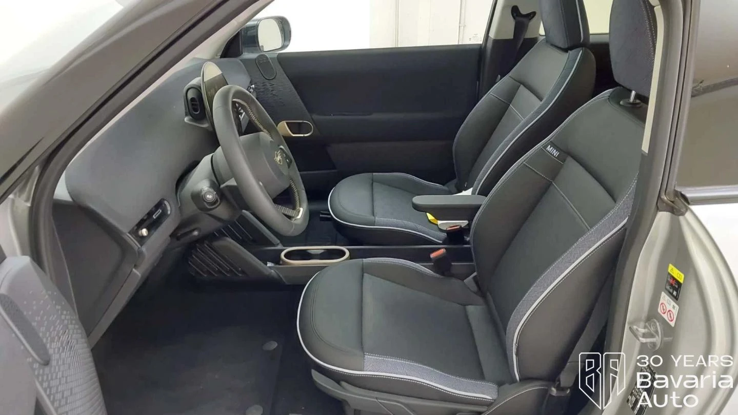 Mini Cooper SE Automatic Classic Trim - изображение 6