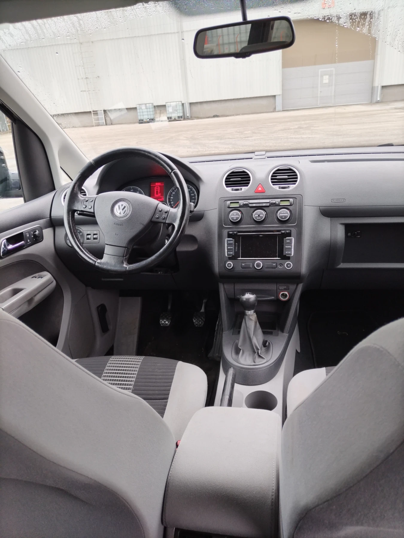 VW Caddy  - изображение 7