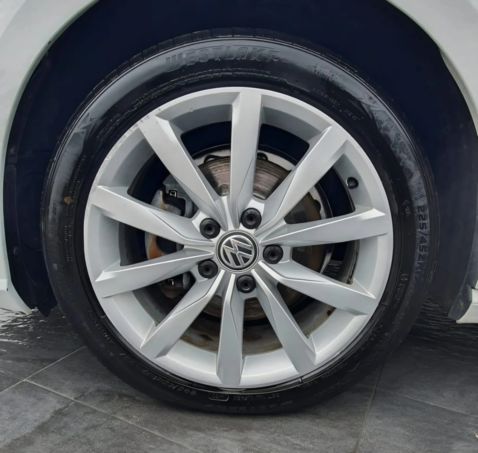 VW Golf 7 1.6TDI 115к.с.DSG7 - изображение 8