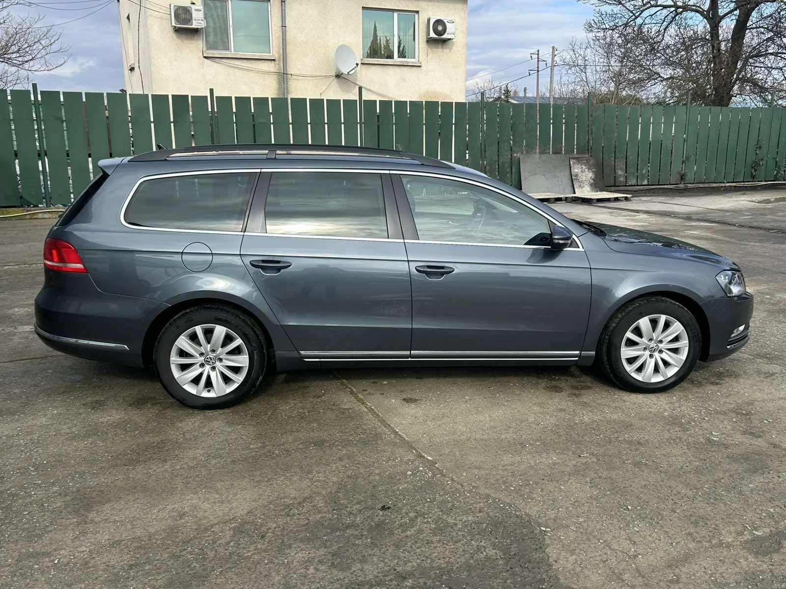 VW Passat 2.0DSG Distronic - изображение 8