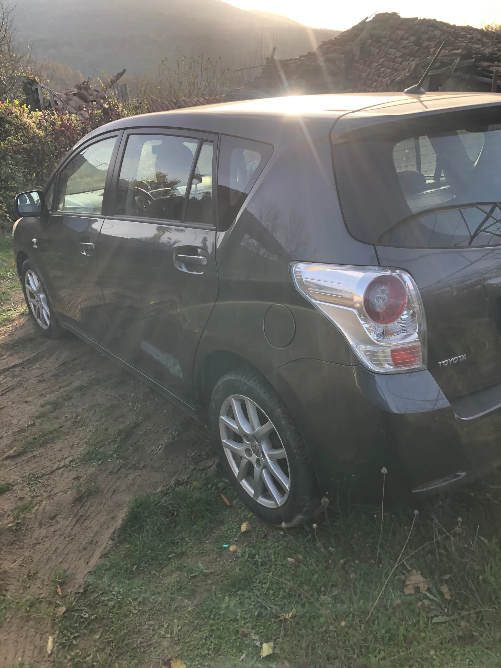 Toyota Verso  - изображение 5