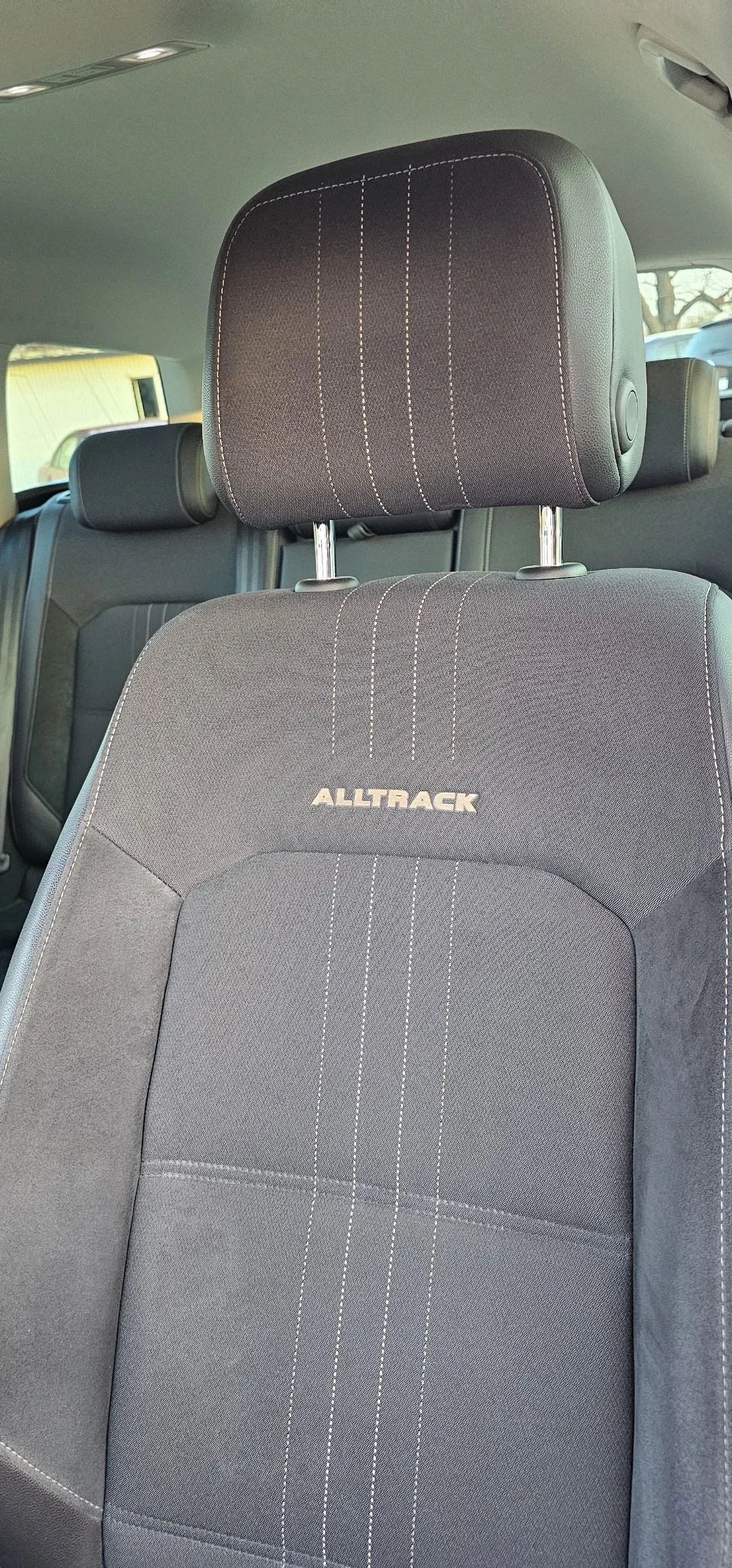 VW Passat Altrack Digital koja led 190k Бартер, снимка 12 - Автомобили и джипове - 53865586