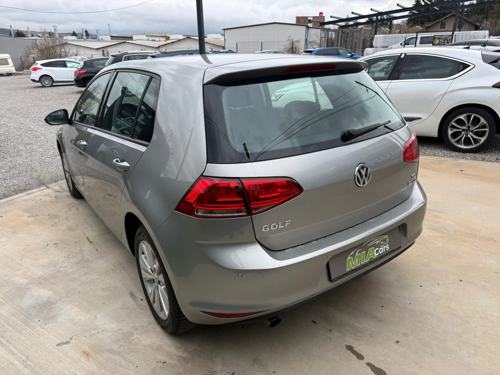 VW Golf VII* 1.6tdi* 110h.p* EURO6* 2015г.* ВНОС ИТАЛИЯ* , снимка 3 - Автомобили и джипове - 54078412