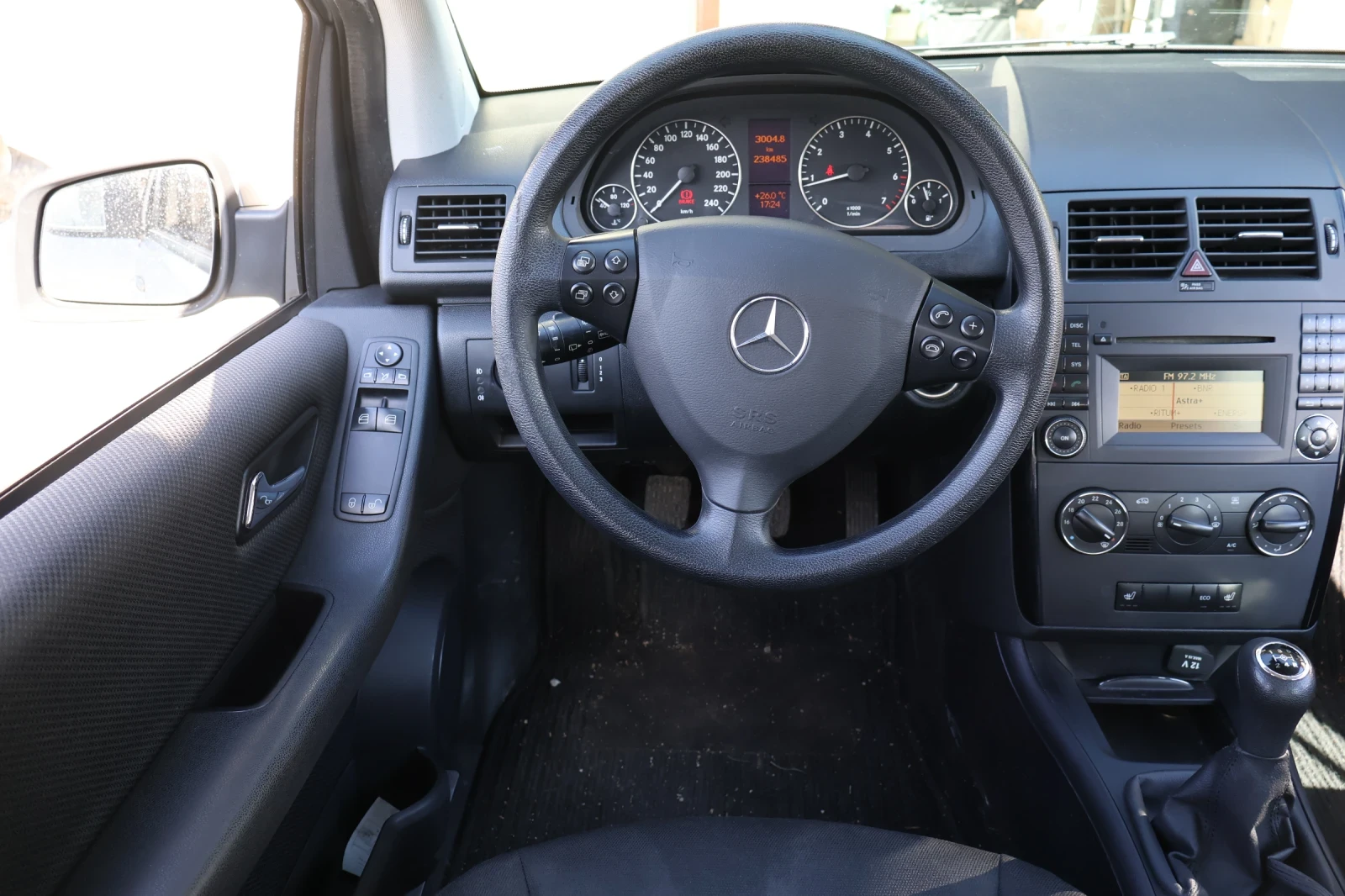 Mercedes-Benz A 150, снимка 7 - Автомобили и джипове - 54141375