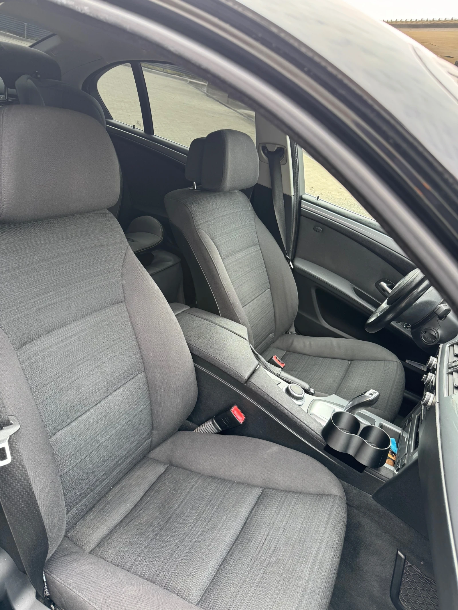 BMW 520, снимка 11 - Автомобили и джипове - 54163302