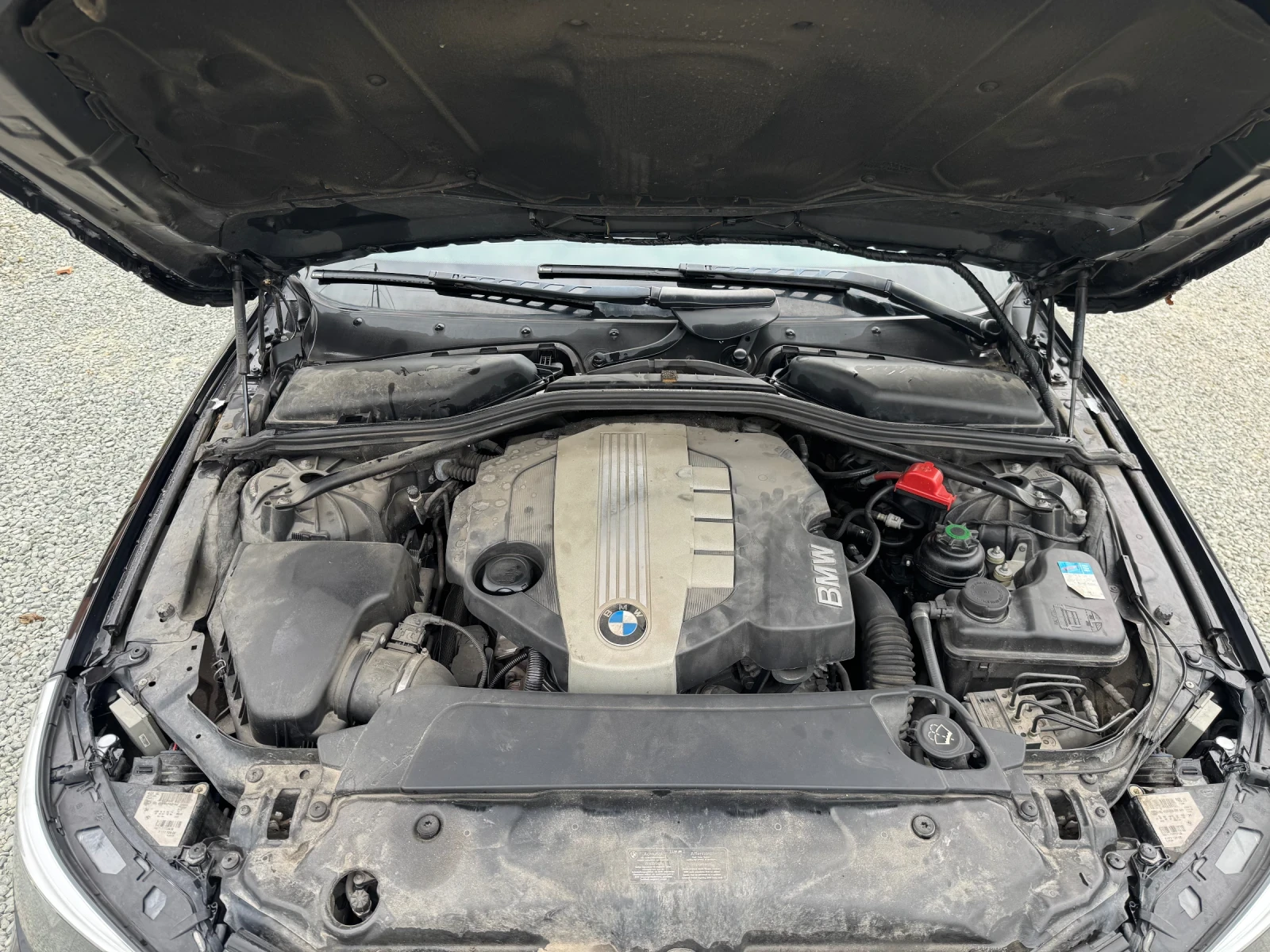 BMW 520, снимка 13 - Автомобили и джипове - 54163302