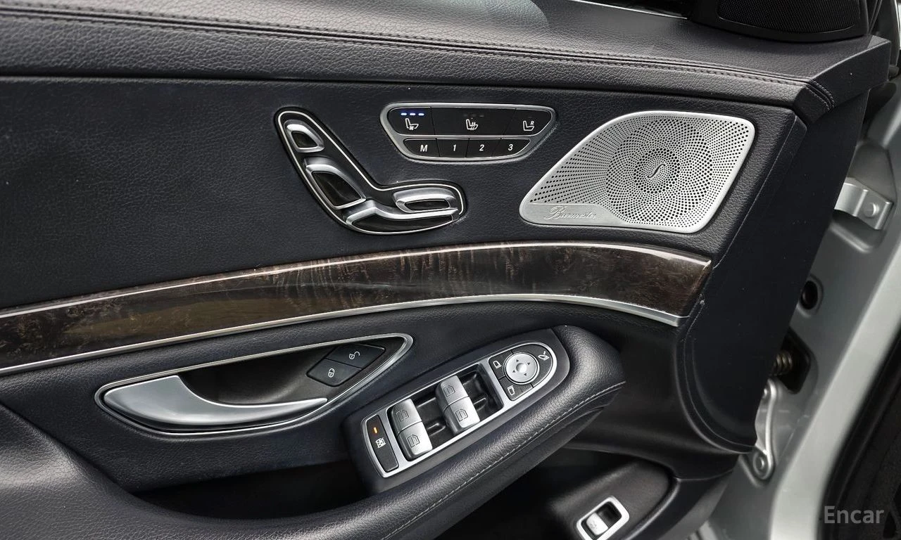 Mercedes-Benz S 350 Long* 360* ПОДГРЕВ* ОБДУХВАНЕ* МАСАЖИ* ПАНО* ДИСТ, снимка 15 - Автомобили и джипове - 54488244