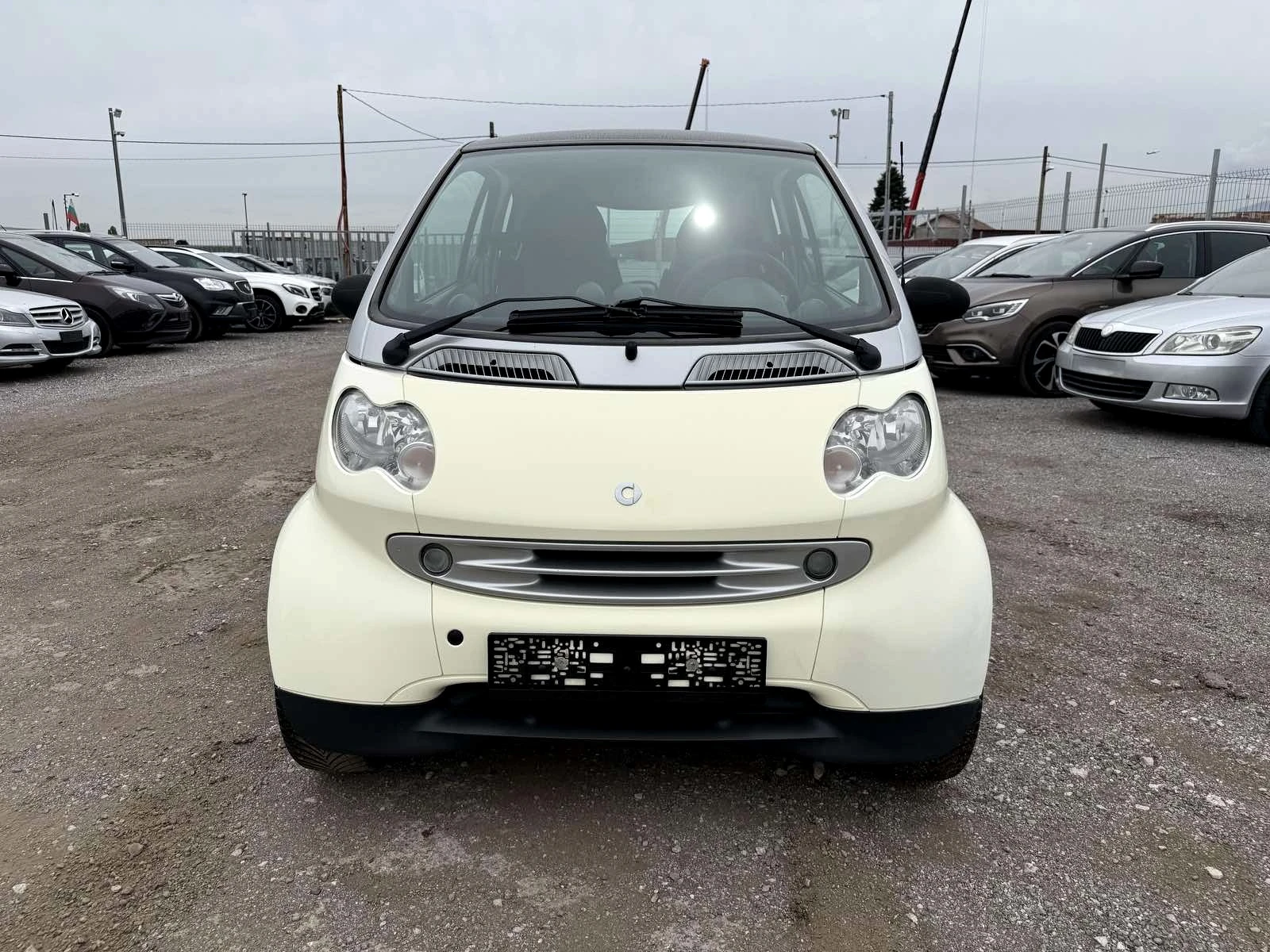 Smart Fortwo Топ състояние, снимка 8 - Автомобили и джипове - 54500043