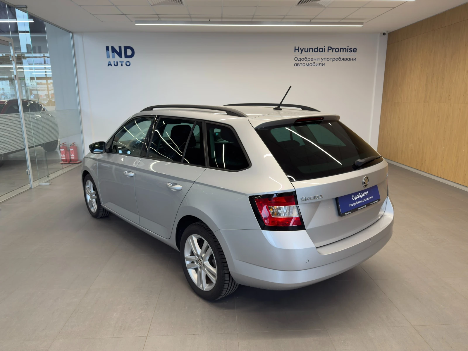 Skoda Fabia STYLE, снимка 3 - Автомобили и джипове - 54567290