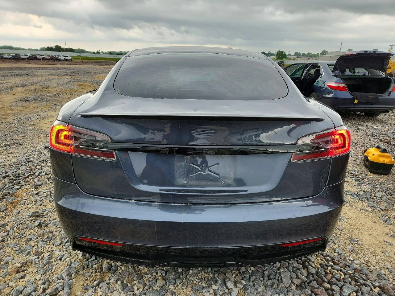Tesla Model S PLAID, снимка 6 - Автомобили и джипове - 54777882