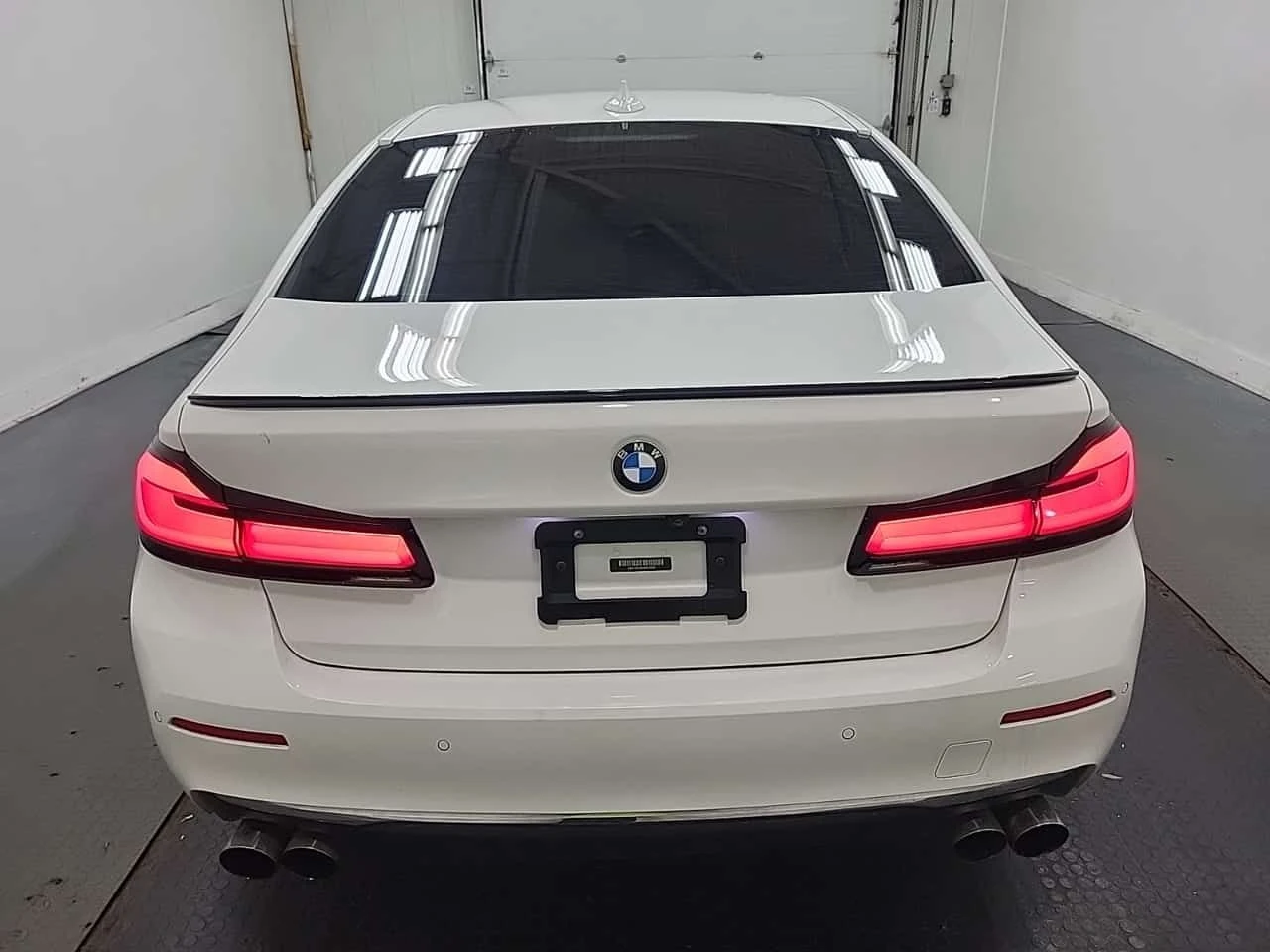BMW 530 * 530i xDrive * CARFAX * ��� ������������ ������ | Mobile.bg � ����������� 4